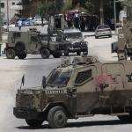 اعتقال رئيس بلدية طوباس بعد مداهمة منزله وتحطيم محتوياته