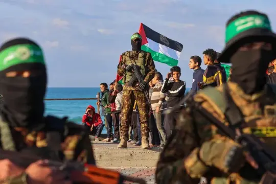 هأرتس: مهلة حاسمة أمام حماس للرد على خطة نزع السلاح وسط تعثر متوقع للمفاوضات