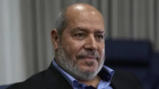الحية يستعرض الأوضاع الإنسانية في غزة ويشدد على وقف الانتهاكات، فيما تؤكد أنقرة مواصلة دورها في الوساطة ودعم تنفيذ الاتفاق.