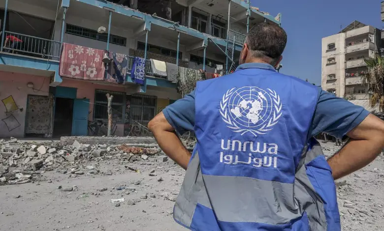 وزراء خارجية 9 دول يدينون اقتحام مقر الوكالة بالقدس ويطالبون بتمويل دولي مستدام لها