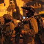 عمليات اقتحام إسرائيلية شرق رام الله: منازل تتحول لمواقع عسكرية وإطلاق رصاص حي