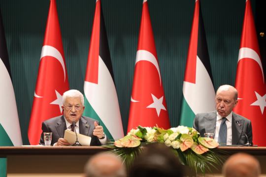 عباس وأردوغان يبحثان في أنقرة وقف حرب غزة والتصعيد الإسرائيلي في الضفة
