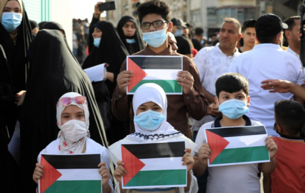 دعوات لتدخل سفير فلسطين بدمشق لمنح إقامات سنوية وتخفيف الأعباء المعيشية عن العائلات اللاجئة