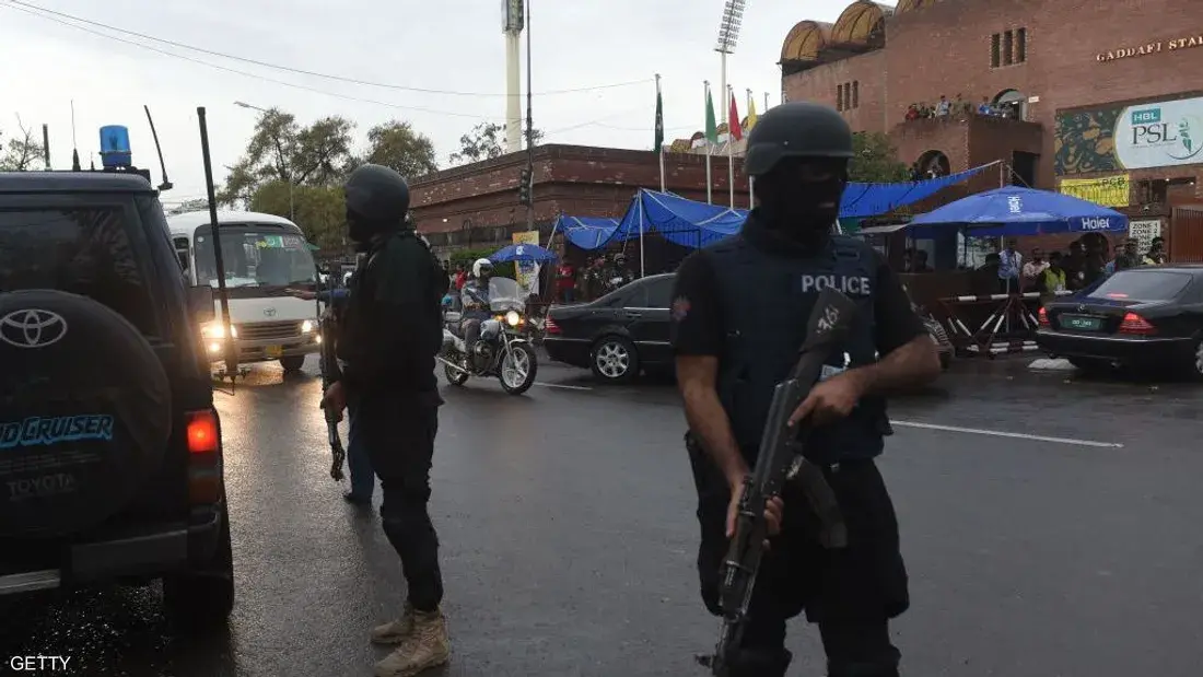سيارة مفخخة وانتحاري يستهدفان نقطة تفتيش في مدينة بانو وسط تصاعد الهجمات المسلحة