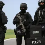 ألمانيا تحجز مشتبهًا بتهريب أسلحة لحماس بعد ترحيله من قبرص