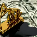 الذهب يواصل الانخفاض مع ارتفاع الدولار وملامح تراجع في أسعار النفط والمعادن النفيسة