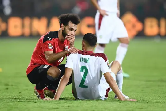 صلاح وحكيمي ضمن المرشحين لتشكيلة أفضل 11 لاعبًا في العالم لعام 2025