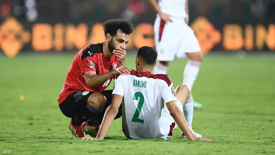 النجم المصري والمغربي يمثلان العرب في قائمة “فيفبرو” لأفضل لاعبي العالم بعد موسم استثنائي مع أنديتهما ومنتخبيهما