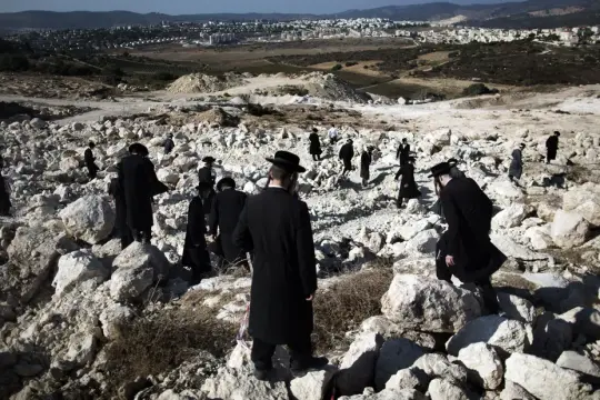 توتر في مدن حريدية بإسرائيل بعد حملة اعتقالات واسعة لشبان وطلاب دينية