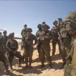 جندي إسرائيلي يطلق النار عشوائيًا في غزة بدعوى الاحتفال برأس السنة