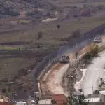 نتنياهو يؤكد بقاء القوات الإسرائيلية في الجنوب السوري ويطرح اتفاقًا لـ"نزع السلاح وحماية الدروز"