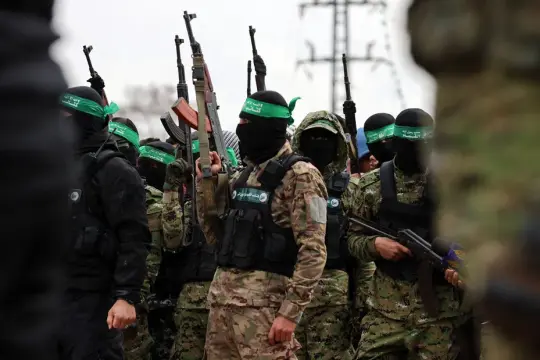 تقديرات إسرائيلية: حماس لا تزال تمتلك آلاف الصواريخ ونصف أنفاقها في غزة