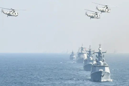 البحرية الباكستانية تجري تجربة ناجحة لإطلاق صاروخ مضاد للسفن محلي الصنع