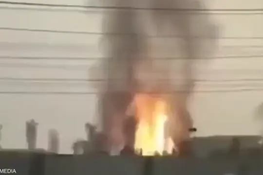 هجمات تستهدف مرافق حيوية في عسلوية.. وإسرائيل تعلن ضرب أكبر منشأة بتروكيماوية في إيران