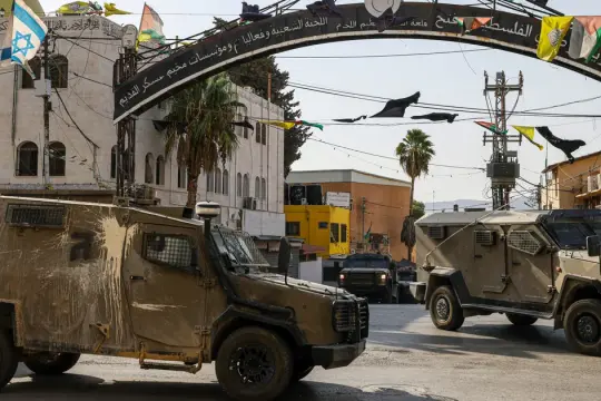 تشديد عسكري إسرائيلي يخنق نابلس.. إغلاقات وحواجز تعطل حياة المواطنين