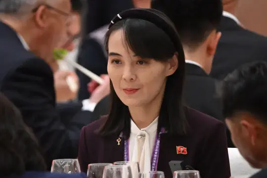 شقيقة كيم جونغ أون تحذر من "عواقب وخيمة" للمناورات العسكرية الأميركية–الكورية الجنوبية