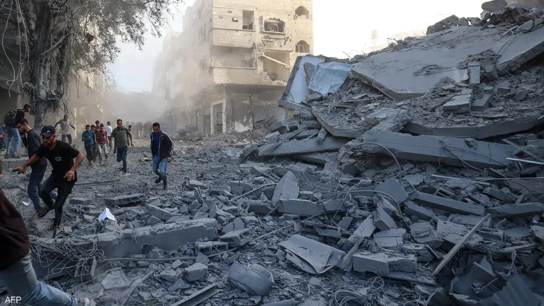 الجيش الإسرائيلي يؤكد استهداف عشرات الأهداف التابعة لحماس قبل استئناف الهدنة.. وغزة تعلن استشهاد 15 شخصا في القصف الأخير.