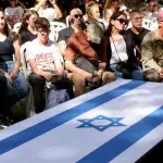 إسرائيل تتسلم جثماني رهينتين من غزة ضمن اتفاق وقف إطلاق النار
