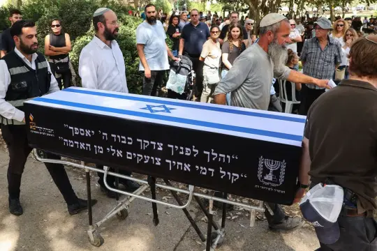 إسرائيل تعلن تحديد هوية جثتين من رهائنها الذين أُعيدوا من غزة ضمن اتفاق وقف إطلاق النار