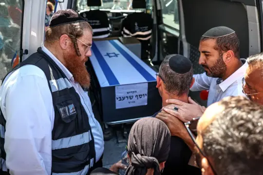 إسرائيل تتهم حماس بتسليم جثة غير صحيحة وتدرس "عقوبات فورية"