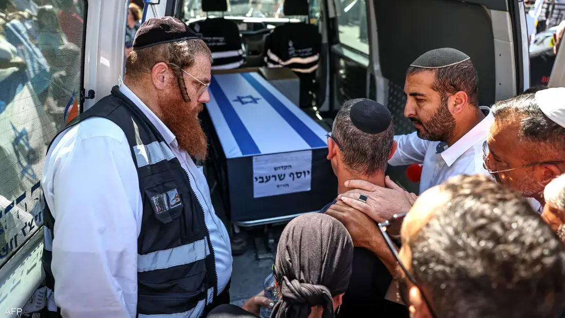 مطالب إسرائيلية بمواجهة الحركة بعد خرق الاتفاق وتسليم رفات لا تخص المختطفين