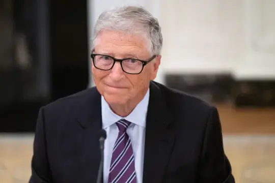 بيل غيتس: العالم يتجه نحو أكبر ارتفاع في وفيات الأطفال خلال قرن