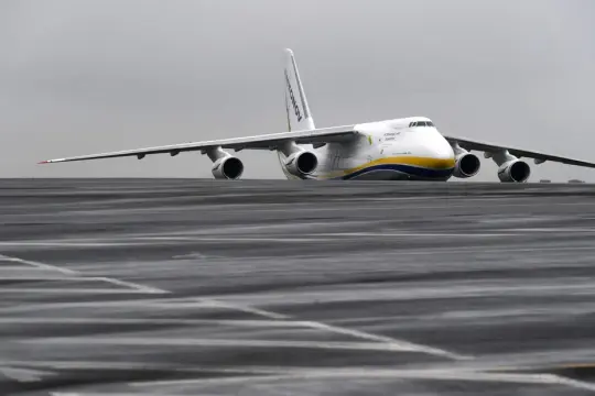 رحلات سرية للطائرات الروسية إلى إيران تثير تكهنات بنقل مقاتلات سو-35 ومنظومة إس-400 الدفاعية