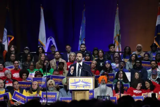 كيف سيتعامل ترامب مع فوز ممداني؟.. 5 سيناريوهات محتملة