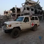 إسرائيل تتسلم عبر الصليب الأحمر رفات رهينة من حماس في قطاع غزة