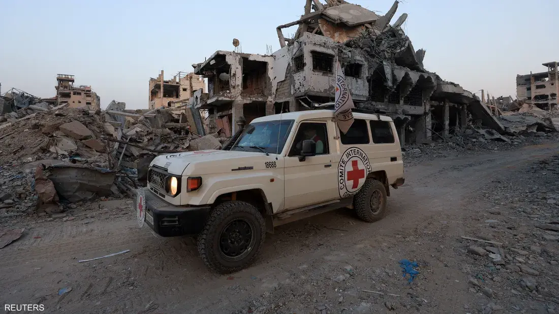 كتائب القسام أكدت العثور على الجثة شرق غزة داخل الخط الأصفر وتسليمها بمرافقة الصليب الأحمر