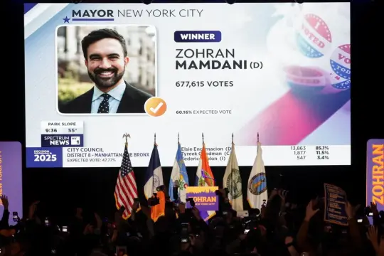 الديمقراطي زهران ممداني ينتخب رئيسًا لبلدية نيويورك ليصبح أول مسلم في المنصب