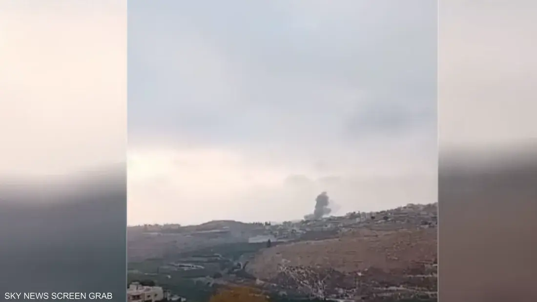 الجيش الإسرائيلي يشن غارات على أهداف لحزب الله في جنوب لبنان