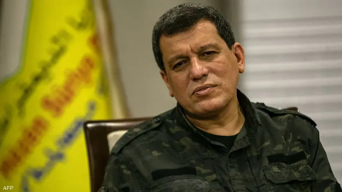 قائد قوات سوريا الديمقراطية يبحث مع المبعوث الأميركي توم باراك نتائج اجتماع الرئيس الشرع في البيت الأبيض