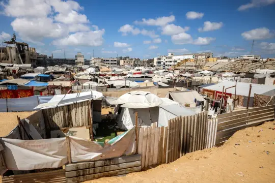 الأونروا تحذر من حرمان ملايين الفلسطينيين من الخدمات الأساسية بسبب نقص التمويل