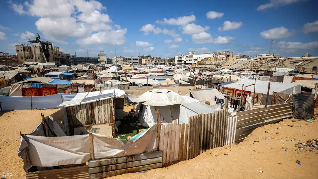 الوكالة تواجه عجزًا بـ200 مليون دولار مع تعليق الدعم الأميركي وإعاقة إسرائيلية للعمل في غزة