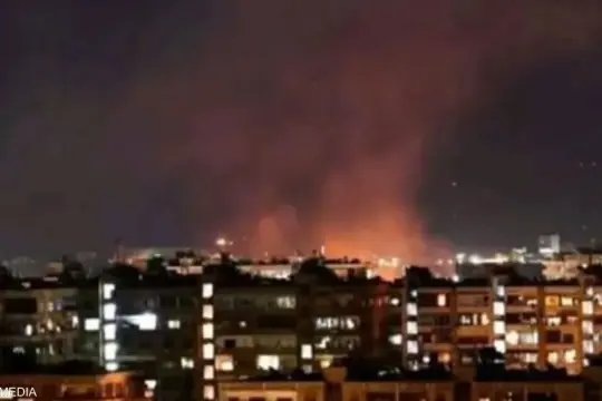 إسرائيل تنفي علاقتها بانفجار حي المزة