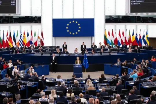 الاتحاد الأوروبي يدعو لوقف فوري للنار في السودان ويطالب بحماية المدنيين