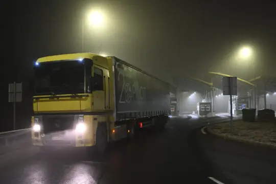 شحنة أسلحة مضبوطة في رومانيا تثير شبهات حول شبكات تهريب تمتد بين أوكرانيا ومولدوفا وروسيا وإسرائيل