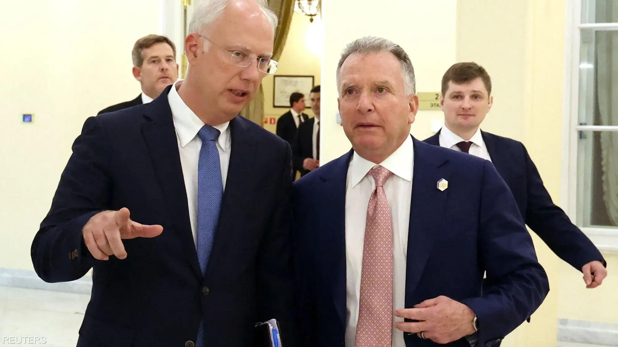 اجتماع سري بين إدارة ترامب ومبعوث بوتين يثير عاصفة سياسية في واشنطن