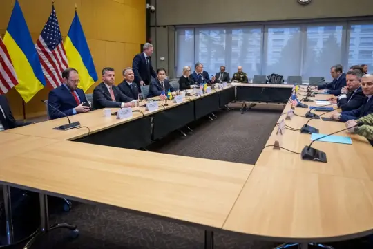 البيت الأبيض يصف محادثات سويسرا بشأن خطة إنهاء الحرب في أوكرانيا بأنها "خطوة هامة إلى الأمام"