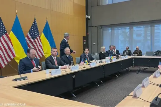 موسكو تندّد بتسريب مكالمة سرّية بين مستشاري ترامب وبوتين وتصفه بـ"الحرب الهجينة"