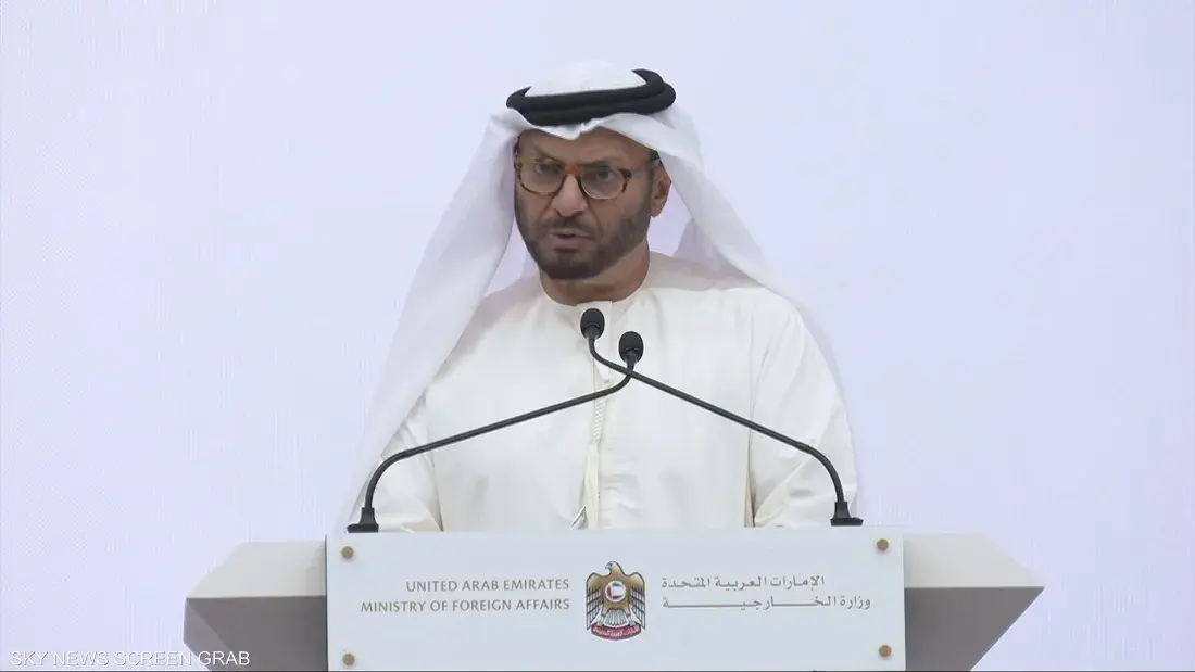 المستشار الدبلوماسي لرئيس الإمارات يرفض اتهامات قائد الجيش السوداني ويؤكد أنها تضليل لا يبرر تعطيل مسار السلام