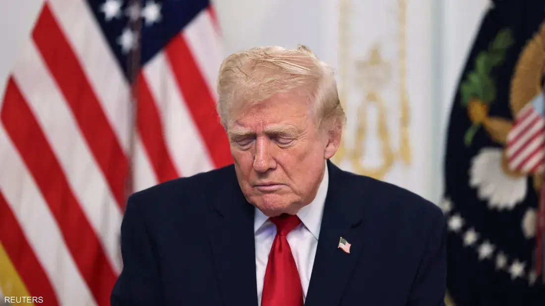 الرئيس الأميركي السابق يوجه تحذيراً لشركات الطيران والمتاجرين بالمخدرات والبشر، وسط تحركات عسكرية في منطقة الكاريبي