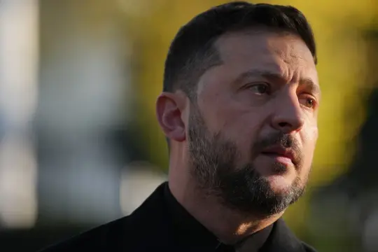 مفاوضو أوكرانيا يغادرون إلى واشنطن سعياً لـ"سلام يحفظ الكرامة"