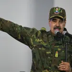 مادورو يتهم الولايات المتحدة بالسعي للسيطرة على نفط فنزويلا عبر تعزيز التواجد العسكري