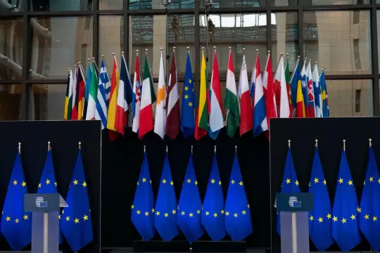 وزراء دفاع الاتحاد الأوروبي يجتمعون في بروكسل لدعم أوكرانيا وتعزيز القدرات الدفاعية