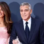 فرنسا تمنح الجنسية لجورج كلوني وزوجته أمل وتوأميهما