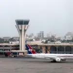 اليمن تستنكر الإجراءات السعودية المفاجئة بشأن الرحلات الجوية إلى عدن