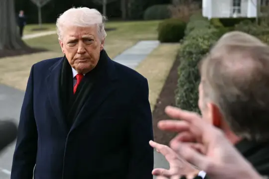 ترامب يعلن إلغاء الضربة العسكرية ضد إيران ويؤكد القرار بمبادرة شخصية