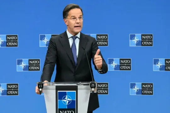 الأمين العام للناتو يتجنب التعليق على مطالبة ترامب بضم غرينلاند